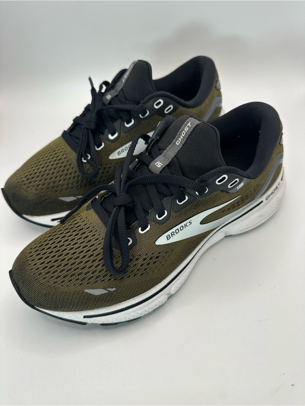 Brooks Ghost 15 Running Shoes Womens 8 Military Green Black White 1203801B012